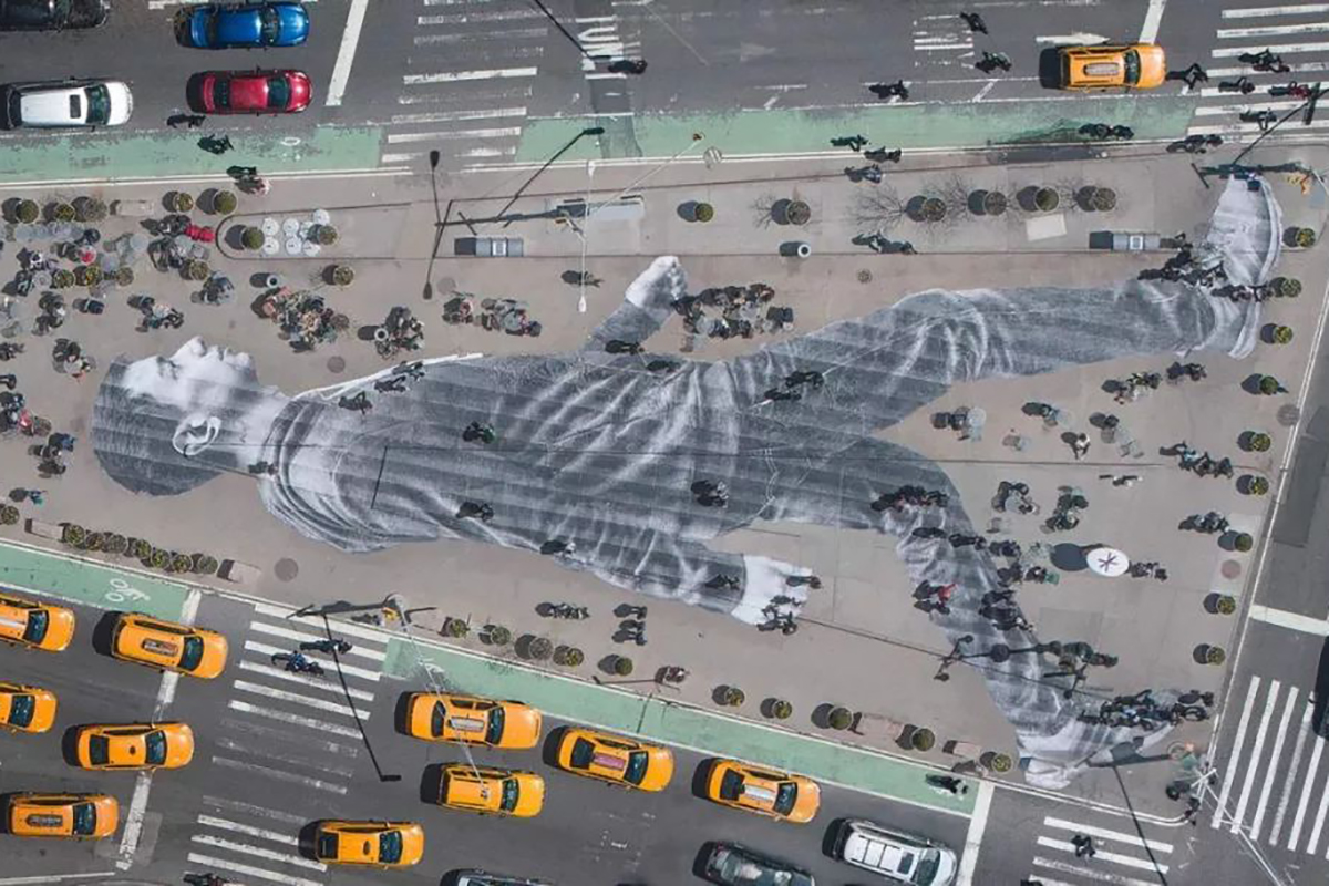 KAWS 的作品憑什麽賣 $800 萬？討論街頭藝術的投資可能性